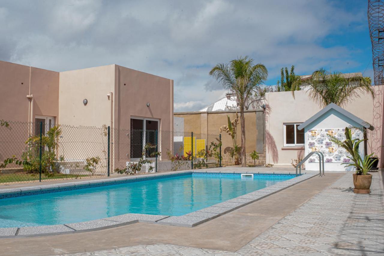 Somptua Garden Apartment Ivato  Luaran gambar