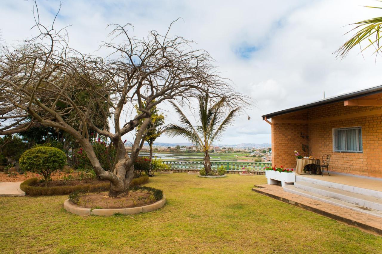 Somptua Garden Apartment Ivato  Luaran gambar